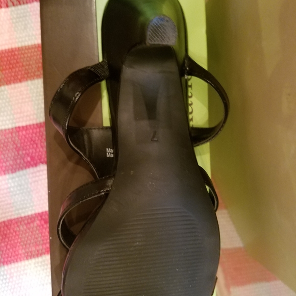 Black Sandals - Picture 4 of 5